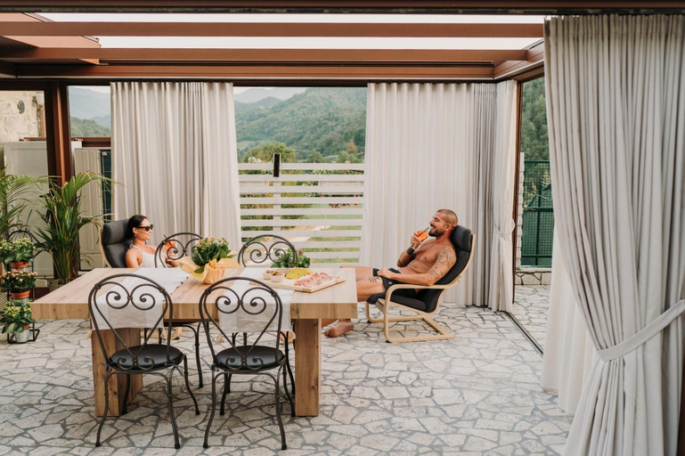 Others 2, Bed & Breakfast dei sogni, Ascoli Piceno