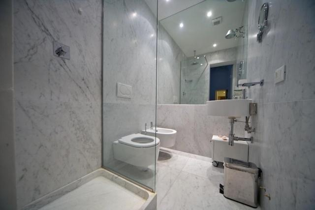 Bathroom 21
