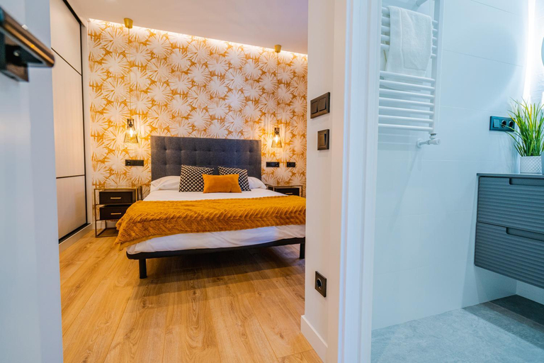 Bedroom 2, Catedral - Apartamentos Burgos Deluxe, Burgos
