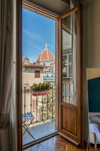 Others 4, Residenza d'Epoca Visacci, Florence