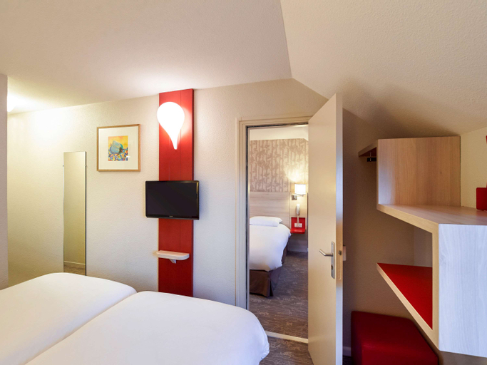 Bedroom 10