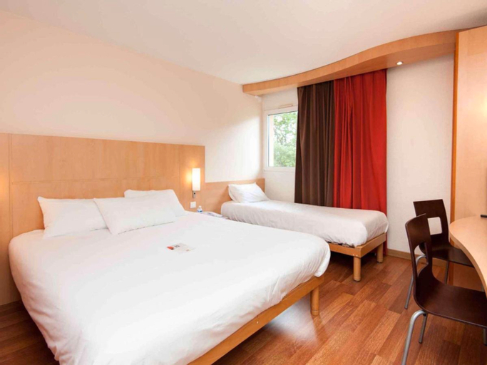 Hotel ibis Avallon - Tap to explore photos