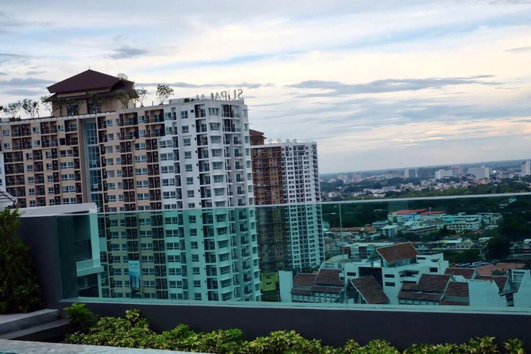 HIGHT RISE LUX CONDO 1BED ROOF TOP POOL, Muang Chiang Mai