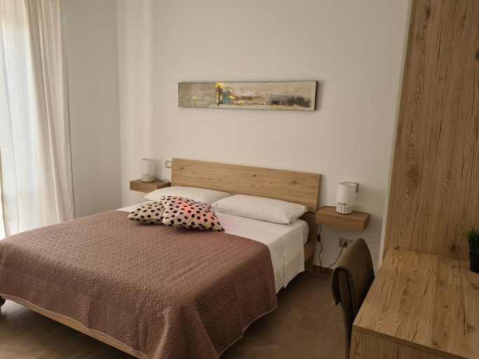 Others 3, b&b THE WORLD, Brindisi