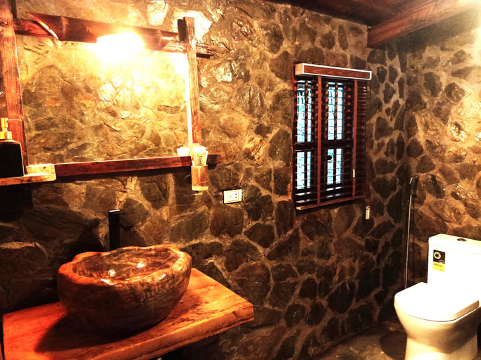 Bathroom 5, Puluong Home, Bá Thước