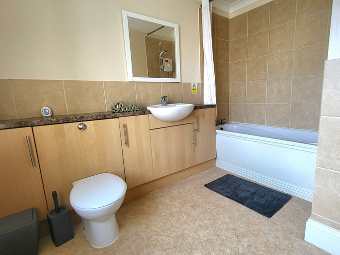 Bathroom, Ocean Reach, Plymouth
