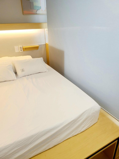 Bedroom 14