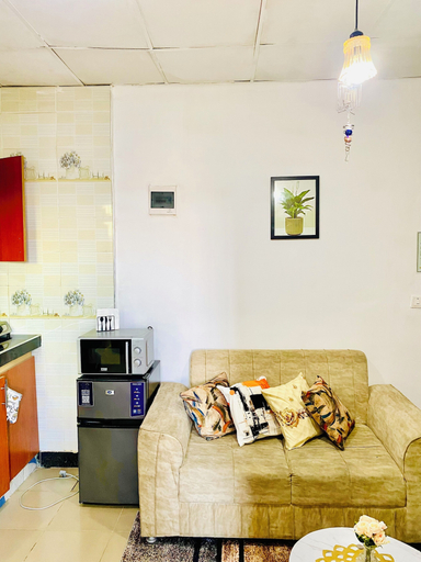 Others 4, Sebastian apartment, Kinondoni
