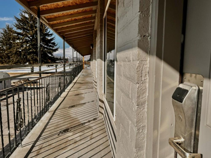 Others 4, Heber Inn, Wasatch