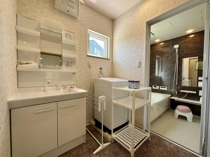 Bathroom 3, SHIRAHAMA condominium D-100, Shirahama