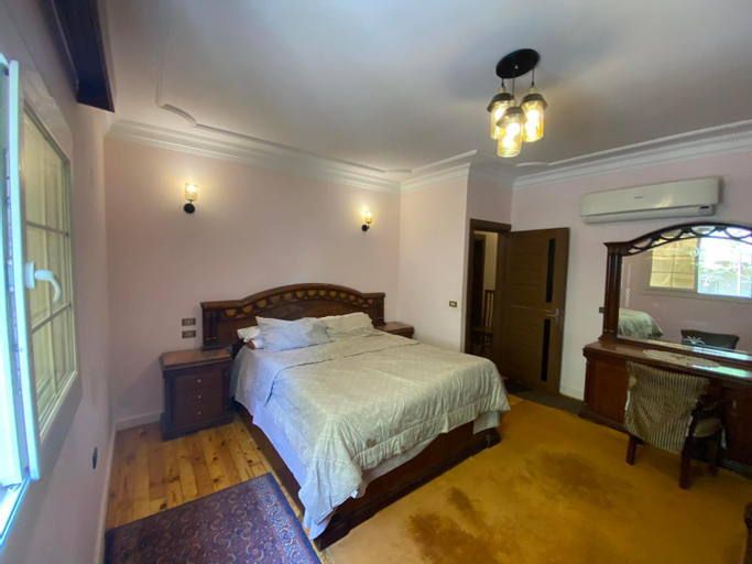 Luxurious, fully furnished and well-equipped apartment with modern amenities, stunning views, and co, Nasr City 1
