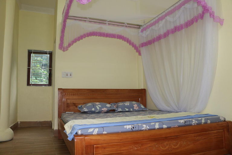 Bedroom 8