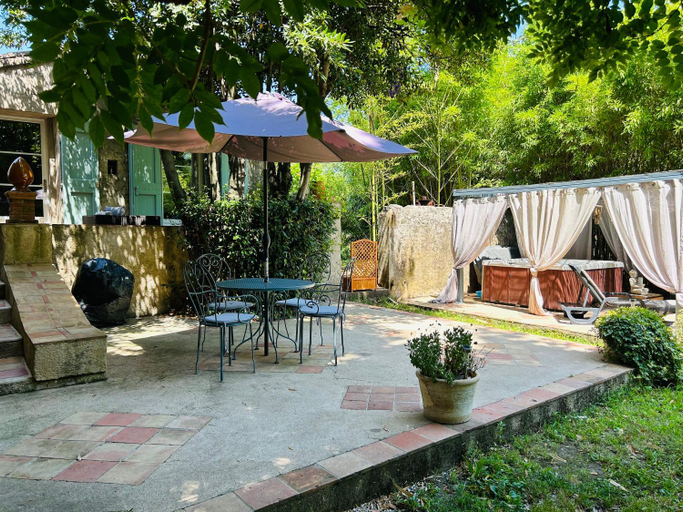 Others 5, Les Gites et la Chambre de Labahou SPA, Gard