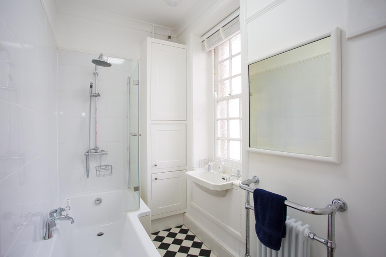 Bathroom 3, The Old Coastguard House, West Sussex