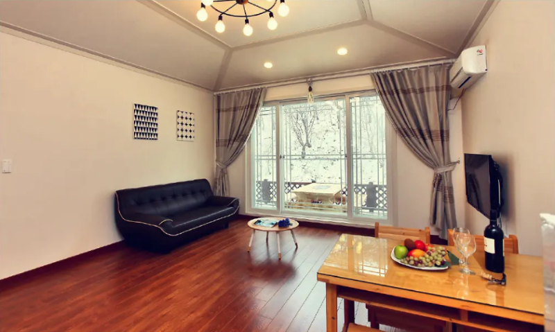Others 3, Pocheon Bongsun Pension, Pocheon