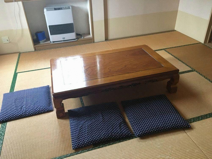 Others 2, Pension Petite House for You, Myōkō