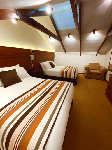 Others 3, San Juan Suites, Oropeza