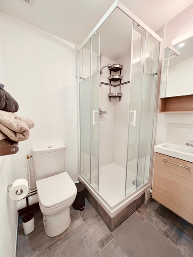 Bathroom 2, Les studios de la Villa Jules Verne, Somme