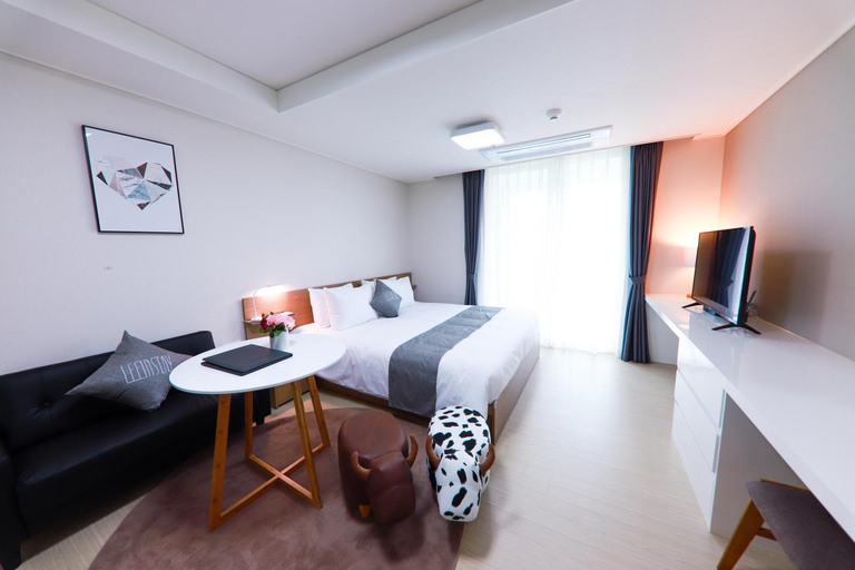 Bedroom 4, Leein Stay Hotel, Geoje