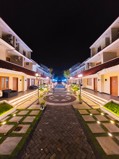 Exterior 14