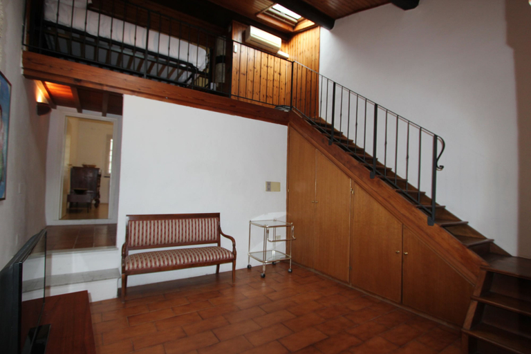 Others 4, Oltrarno Loft, Florence