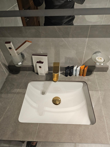 Bathroom 5, Sea Gull Hotel, Umluj