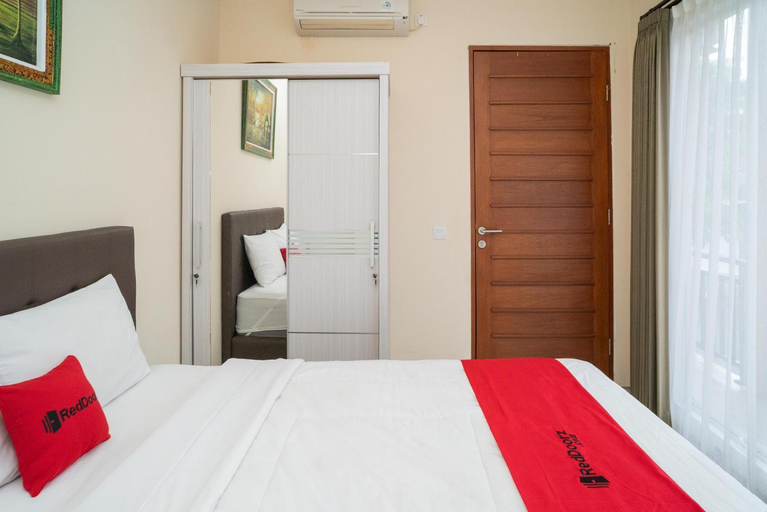 Bedroom 9