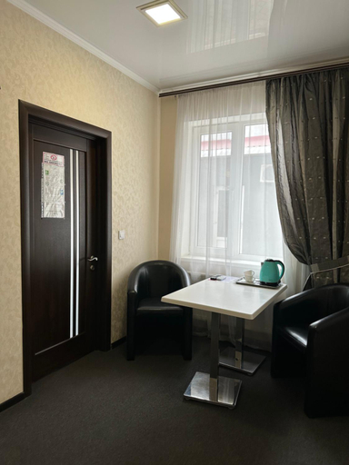 Bedroom 2, Колібрі, Reniis'kyi
