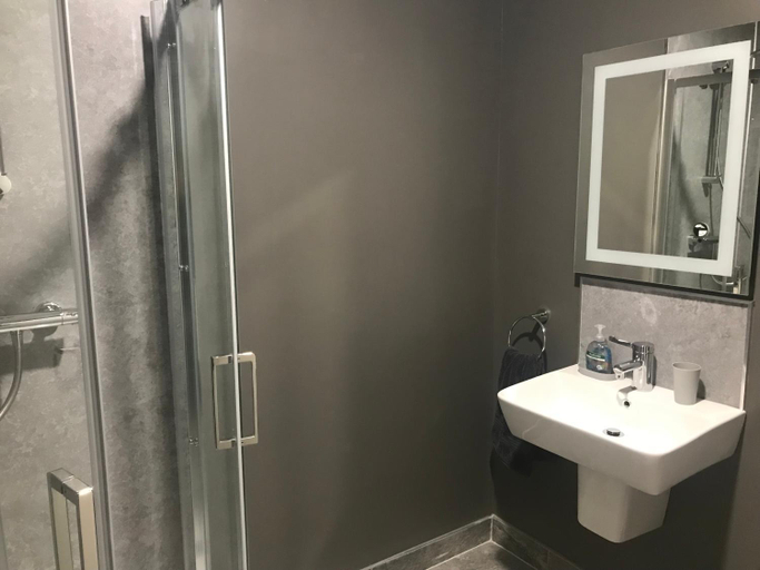 Bathroom 5, Rostrevor Mountain Lodge, Newry, Mourne and Down