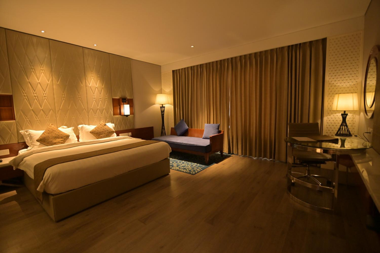 Others 5, Hotel Amaravathi, Mandya