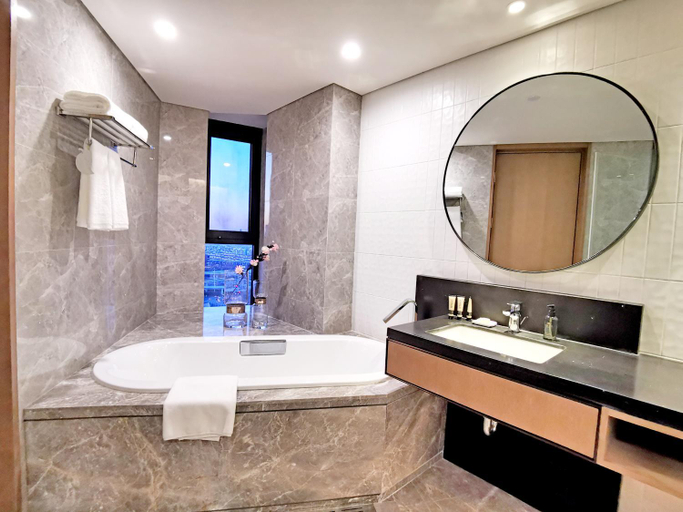 Bathroom 4, Somerset Zhongmao Changchun, Changchun