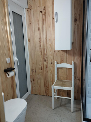 Others 5, CHAMBRES D'HOTES CHEZ CATHERINE A REUS chambre de Paris avec salle de bains privee, Tarragona