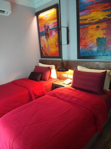 Bedroom 9