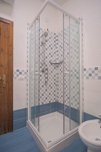 Bathroom 5, Felix Hotels – Residence Hotel Costa Serena, Olbia-Tempio
