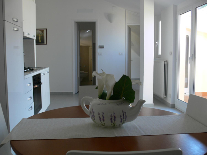 Others 5, Cha Apartment, Savona