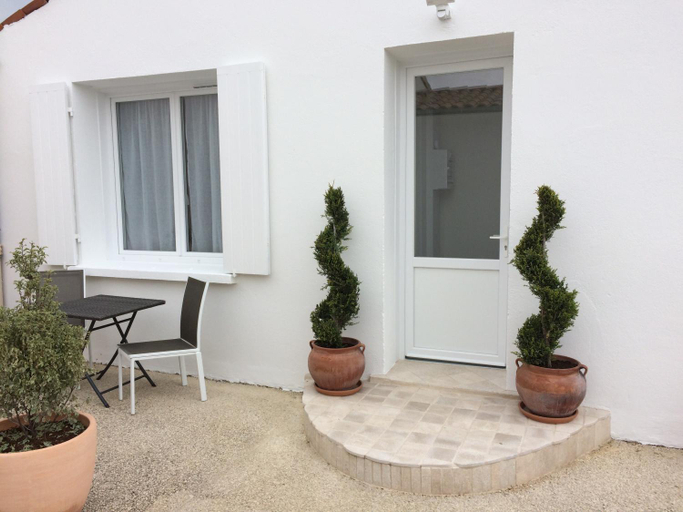 Others 4, La parenthese, Charente-Maritime