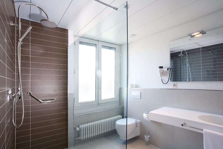 Bathroom 3