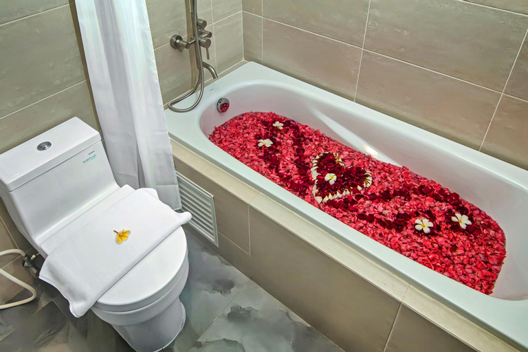 Bathroom 23