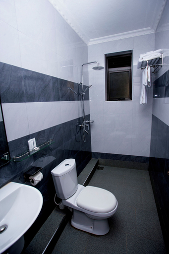 Bathroom 4, Kaloni Hotels, Mukono