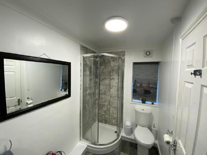 Others 5, Lovely Homes, Buckinghamshire