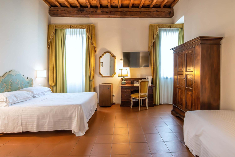 Bedroom 15