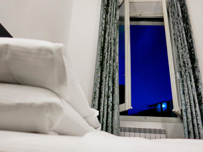 Bedroom 2, Lorvand N, Rome