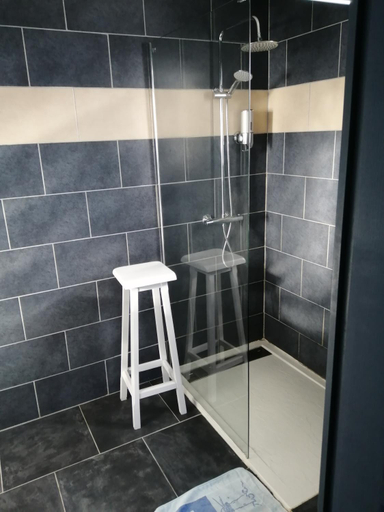 Bathroom 4, la pecherie bord de mer, Loire-Atlantique