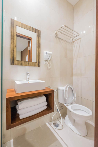 Bathroom 4