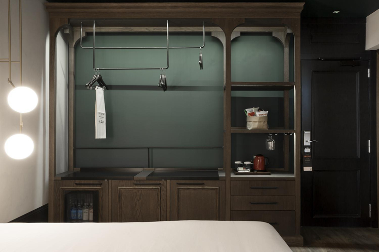 Bedroom 2, ICON Wipton by Petit Palace, Madrid