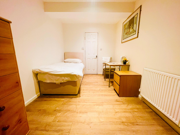 Bedroom 6