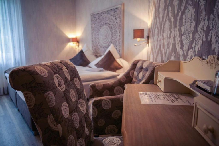 Bedroom 3, Hotel Haus Loewe, Rhein-Erft-Kreis