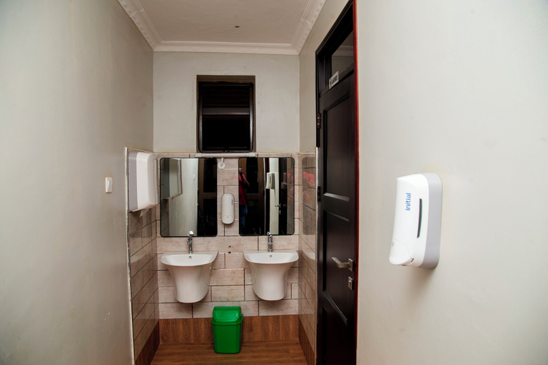 Bathroom 4, Kaloni Hotels, Mukono
