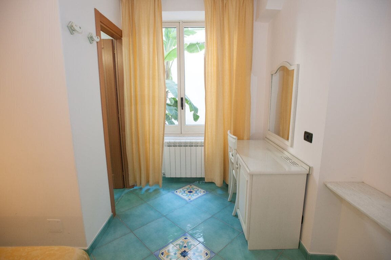 Bedroom 3, Hotel Villa Sirena-Thermae & SPA, Napoli