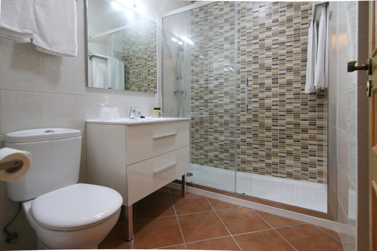 Bathroom 4, Casa dos Lacerdas, Mourão